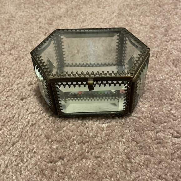 Trinket container - Picture 1 of 2